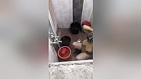 Desi Bhabhi Bathing Capture In